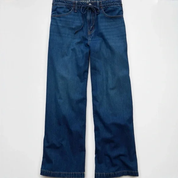 Women’s American Eagle Dreamy Drape Strigid Low Rise Ultra Wide-Leg Jeans - Picture 5 of 8